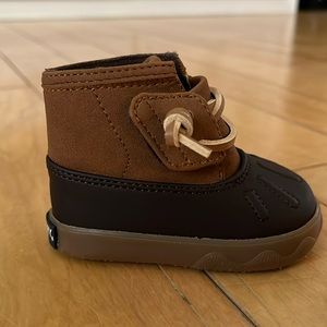 NWT Sperry Icestorm Crib Boot - Infant Size 1M - Unisex - Tan/Brown